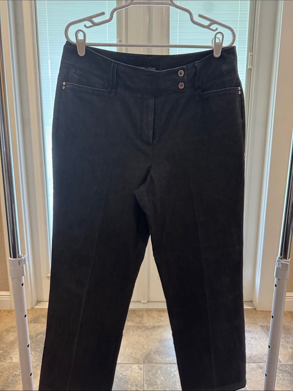 Larry Levine Black Straight-Leg Women’s Jeans